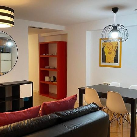 Lc Apartamentos Cesar Augusto Zaragoza Luaran gambar