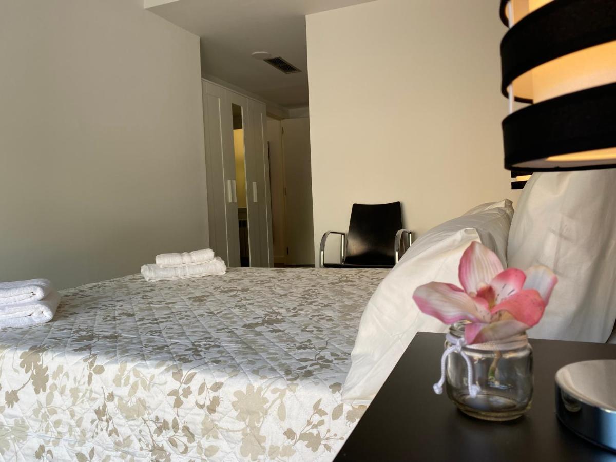 Lc Apartamentos Cesar Augusto Zaragoza Luaran gambar
