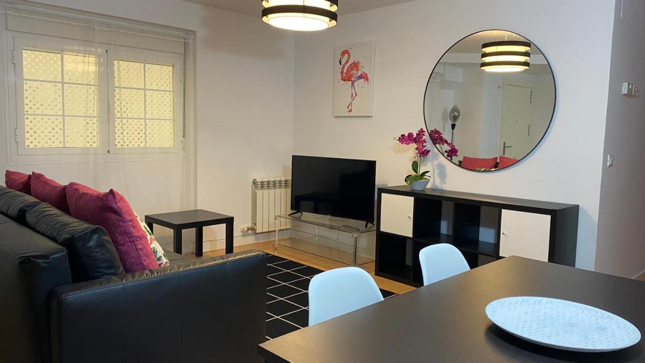 Lc Apartamentos Cesar Augusto Zaragoza Luaran gambar