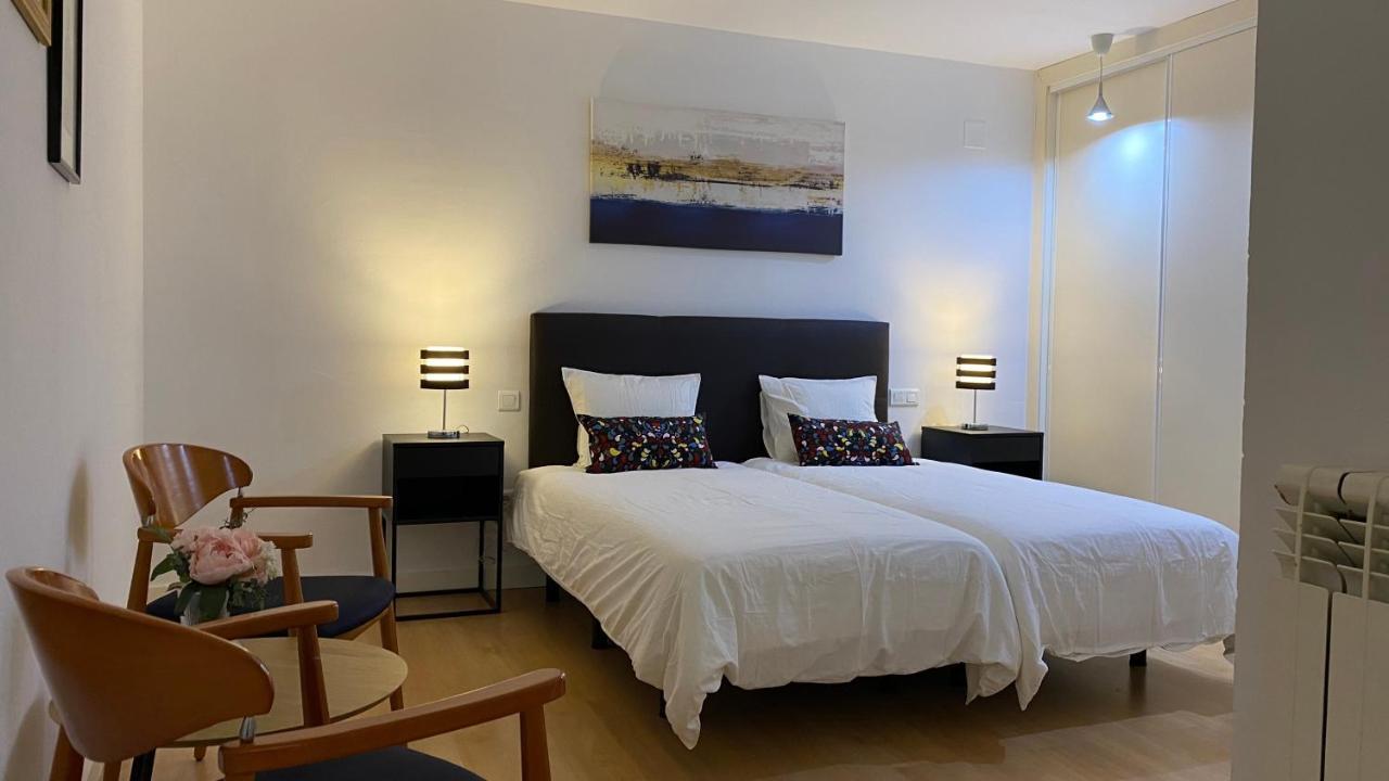 Lc Apartamentos Cesar Augusto Zaragoza Luaran gambar